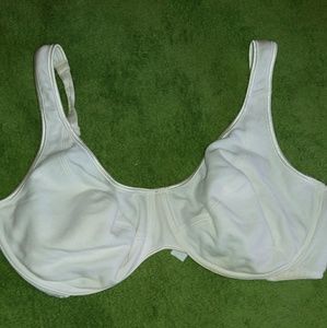 White Best Form 42 C underwire Bra